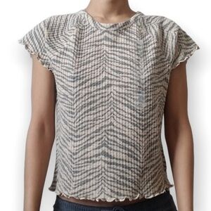 American Eagle Animal Print Cropped Baby Tee